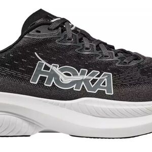 Hoka Black and White Mach 6